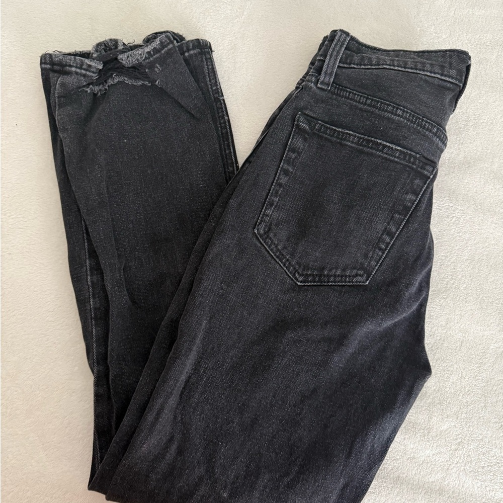 ABERCROMBIE ankle straight mom JEANS
